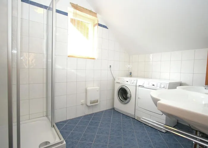 In Lungau With Sauna And Hot Tub 木屋 *